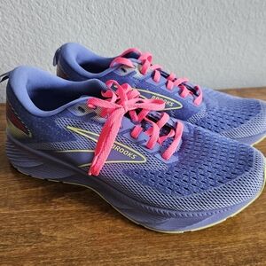 Brooks Levitate Womens Blue Running Shoes with Pink Laces